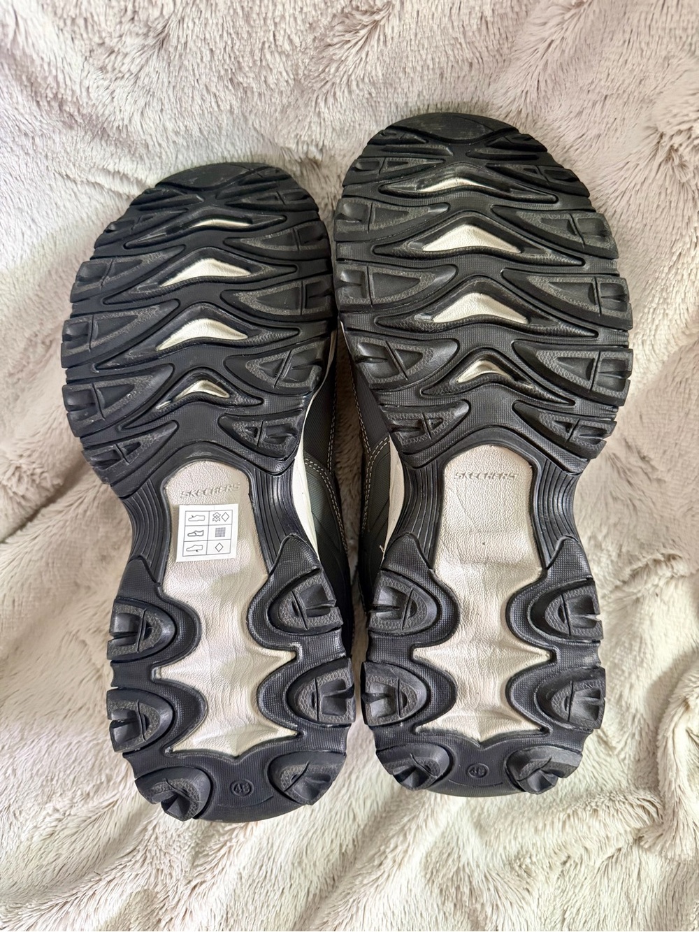 Skechers Men’s Gray and Black Outdoor Trail Sneakers with Orange Accents - Picture 6 of 9